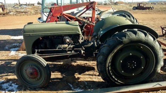 1940 Ford 9n - Green