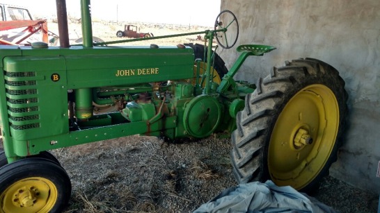 1941 John Deere Model B - Green
