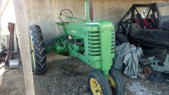 1941 John Deere Model B - Green