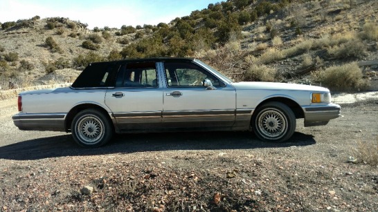 1995 Lincoin Towncar - Grey
