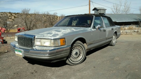 1995 Lincoin Towncar - Grey