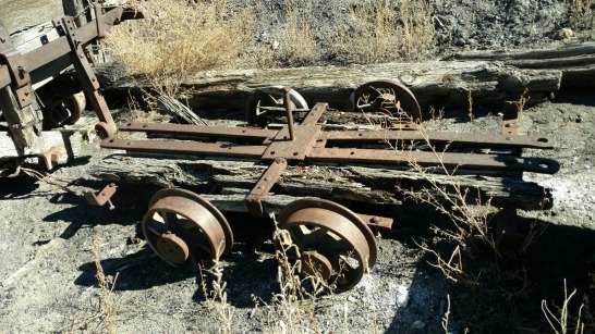 1890 Ore Cart Sm,Md,Lg - Brown