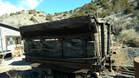 1890 Ore Cart Sm,Md,Lg - Brown