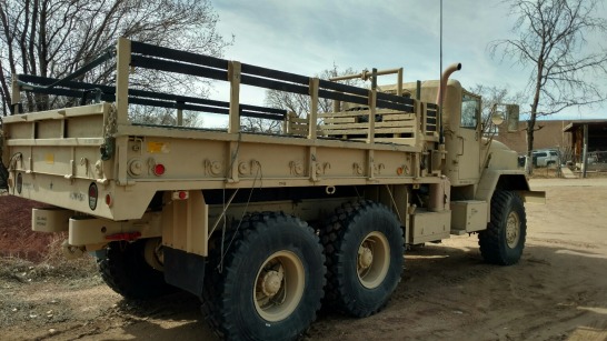 1990 Oshkosh 5 ton - Tan