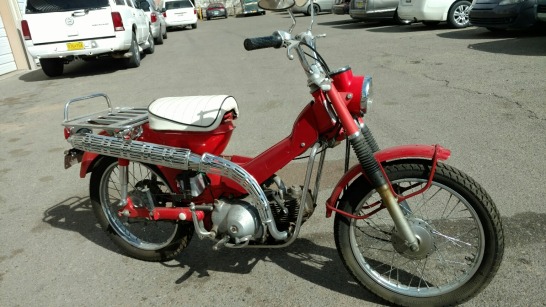 1977 Honda Trial - Red