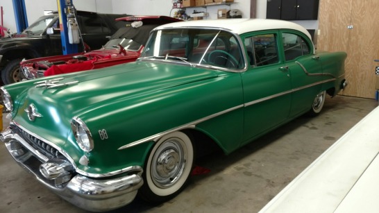 1955 Oldsmobile Rocket 88 - Green