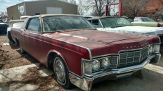 1969 Lincoin Continental - Red