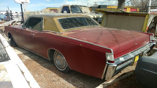 1969 Lincoin Continental - Red