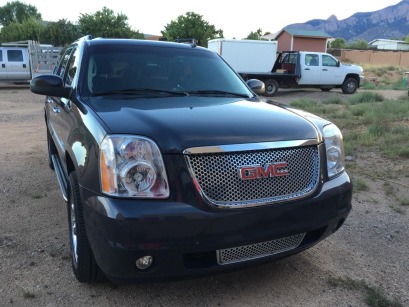 2009 GMC Denali - Black