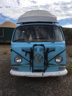 1971 Volkswagen Bus - Blue