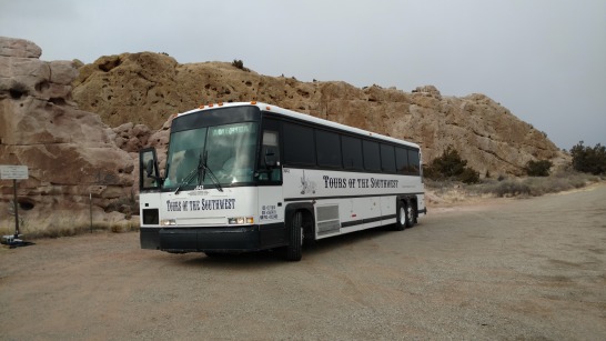1993 MCI 47 Passenger - Black/White