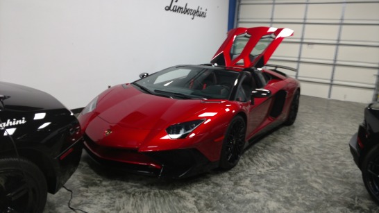 2016 Lamborghini Aventador - Red
